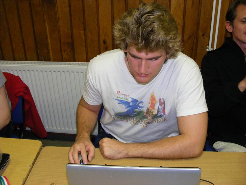 Ha vissza akarsz ugrani a
kisképekhez, kattints ide!