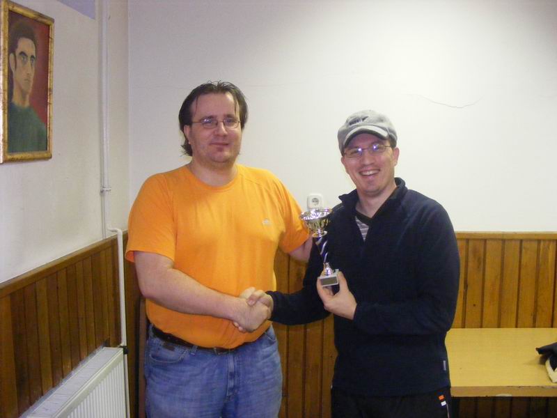 Ha vissza akarsz ugrani a
kisképekhez, kattints ide!