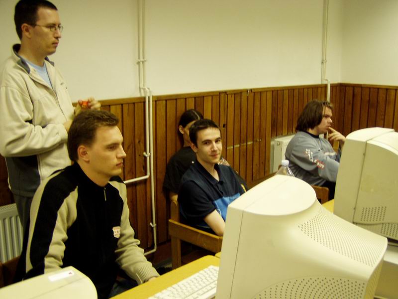 Ha vissza akarsz ugrani a
kisképekhez, kattints ide!