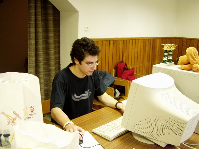 Ha vissza akarsz ugrani a
kisképekhez, kattints ide!