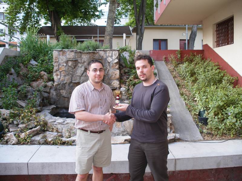 Ha vissza akarsz ugrani a
kisképekhez, kattints ide!