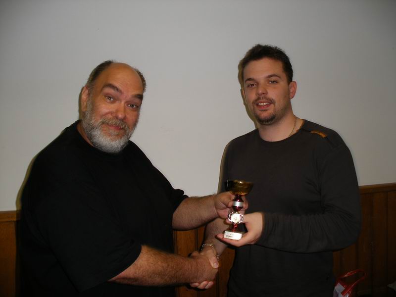 Ha vissza akarsz ugrani a
kisképekhez, kattints ide!