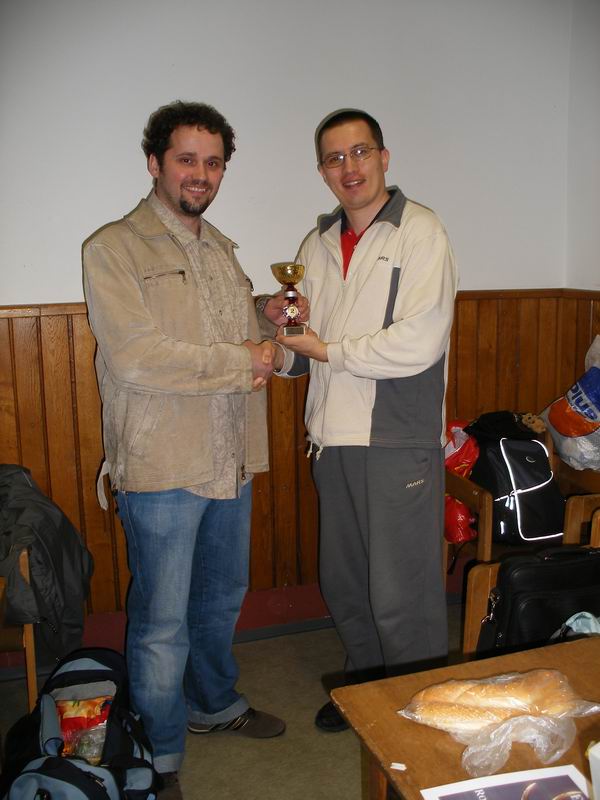 Ha vissza akarsz ugrani a
kisképekhez, kattints ide!