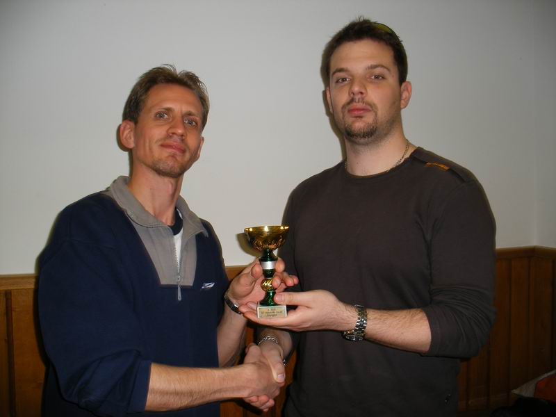 Ha vissza akarsz ugrani a
kisképekhez, kattints ide!