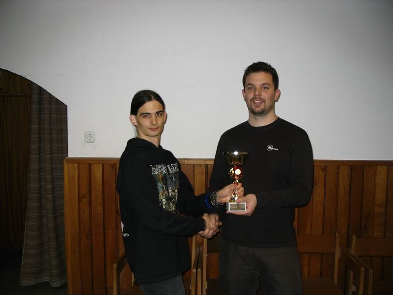 Ha vissza akarsz ugrani a
kisképekhez, kattints ide!