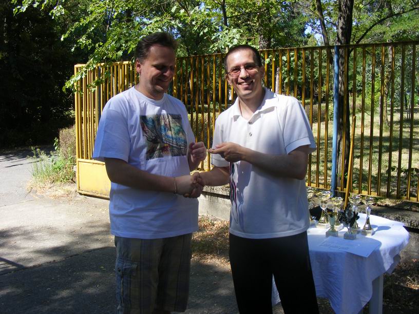 Ha vissza akarsz ugrani a
kisképekhez, kattints ide!